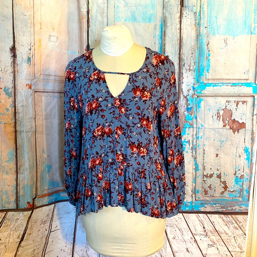 American Eagle Outfitters Calico Viscose Blouse Peasant style